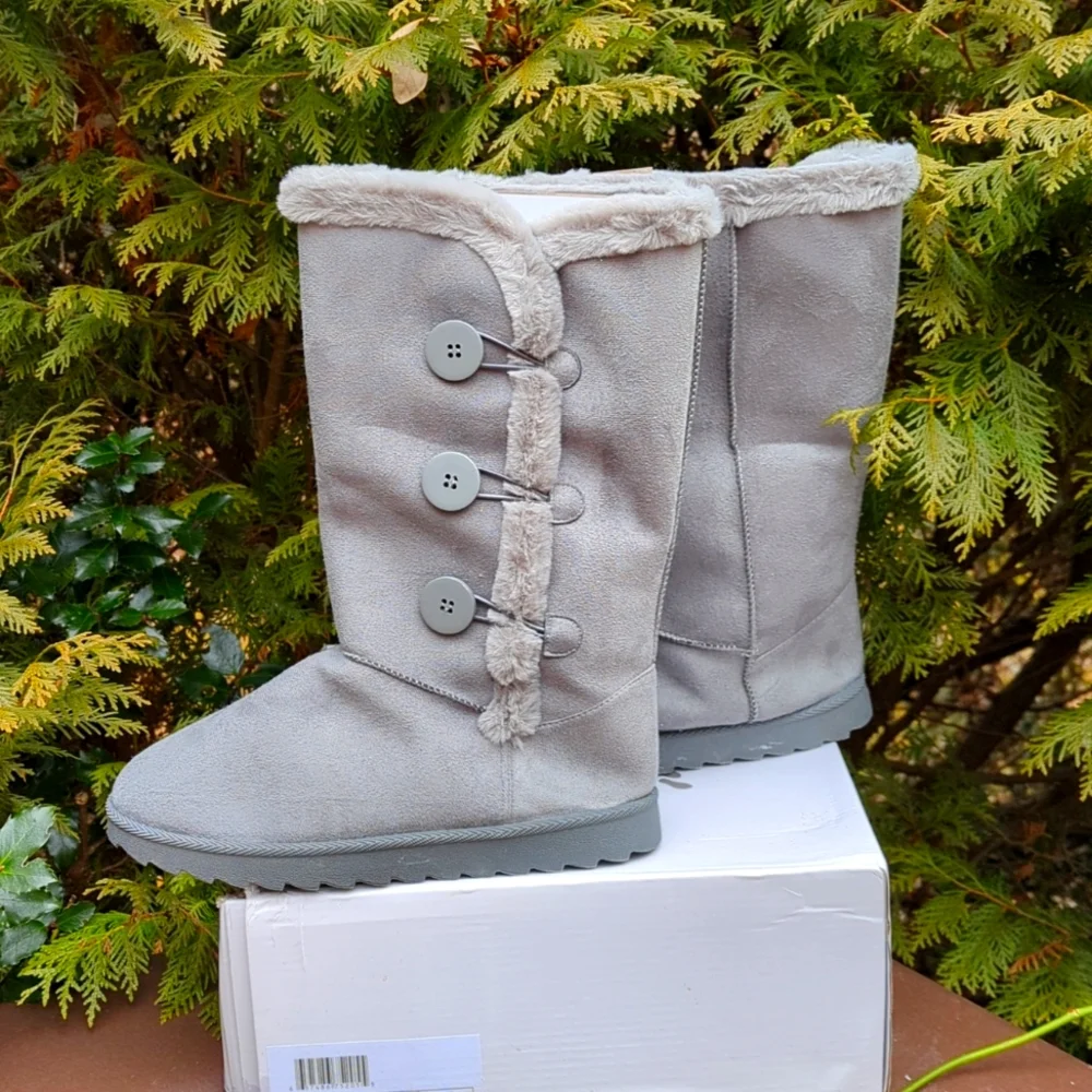 Olivia Miller Faux Fur Winter Boots